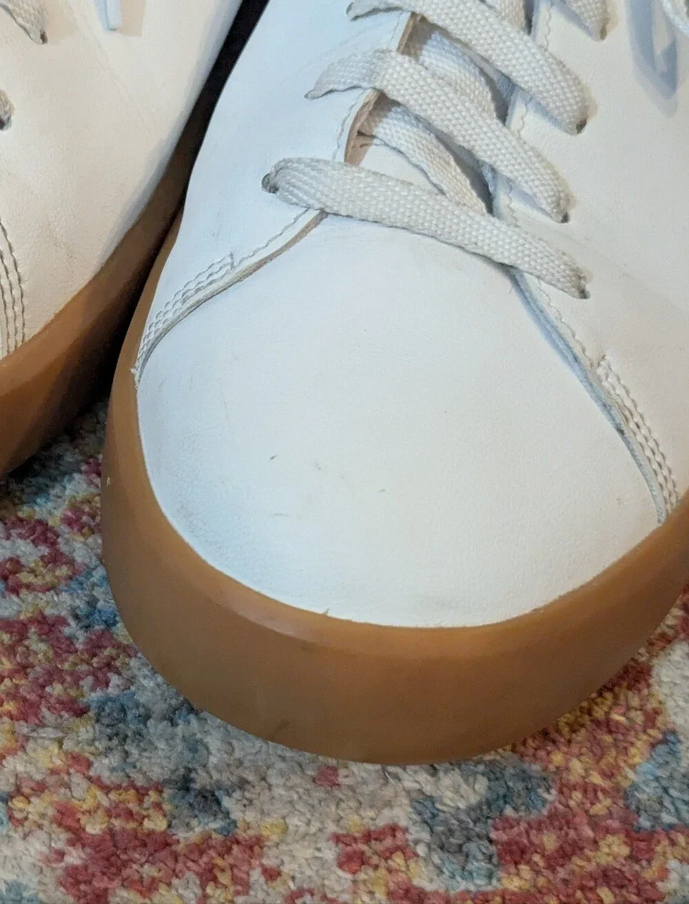 Everlane The ReLeather Tennis Shoe Size Men's 12 Women's 14 White / Gum Sole
